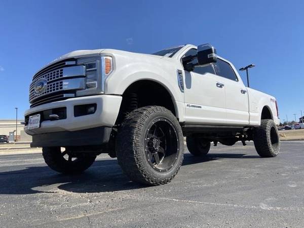 2019 Ford F-250SD Platinum - truck - - by dealer for sale in Ardmore, OK – photo 3