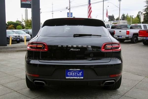 2017 Porsche Macan AWD All Wheel Drive SUV LOADED - cars & trucks -... for sale in Lynnwood, OR – photo 8