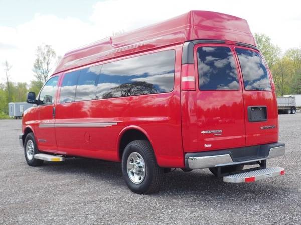 2013 Chevrolet Express Passenger 3500 Ext Wagon LT for sale in Other, IN – photo 5