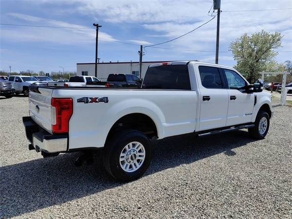 2018 Ford F-250SD XLT - - by dealer - vehicle for sale in Chillicothe, WV – photo 5