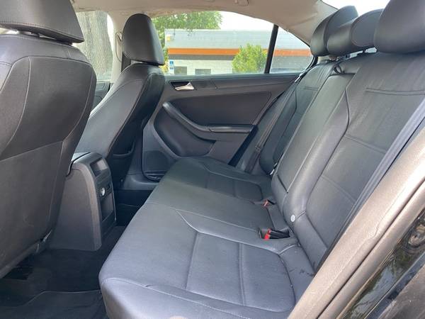 12 VW Jetta LEATHER 1 YEAR WARRANTY-NO DEALER FEES-CLEAN TITLE ONLY for sale in Gainesville, FL – photo 9