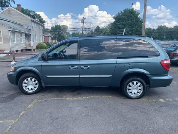 2005 Chrysler Town Country 4dr LWB Touring FWD - cars & trucks - by... for sale in East Windsor, MA – photo 4