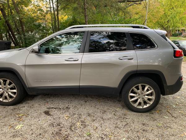 2015 Jeep Cherokee Limited-AWD for sale in URBANA, IL – photo 8