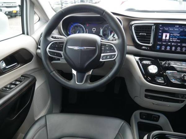 2019 Chrysler Pacifica Touring L Plus for sale in Cambridge, MN – photo 17