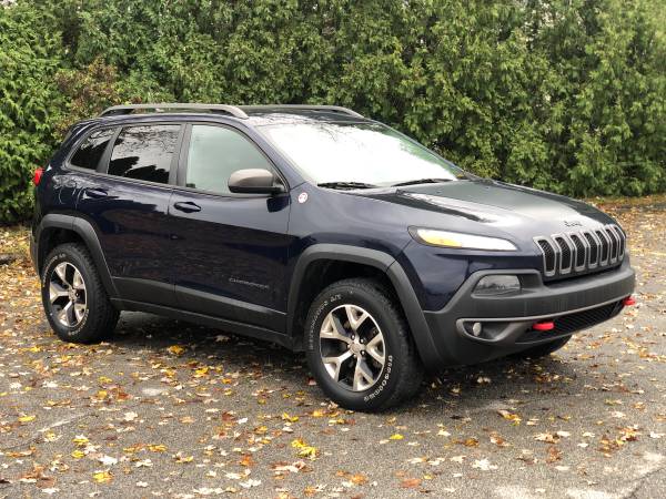 2014 Jeep Cherokee - Trailhawk - cars & trucks - by dealer - vehicle... for sale in Abbottstown, PA – photo 3