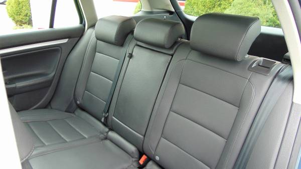 2009 VW JETTA SE WAGON LEATHER PANO LOADED for sale in Watertown, NY – photo 10