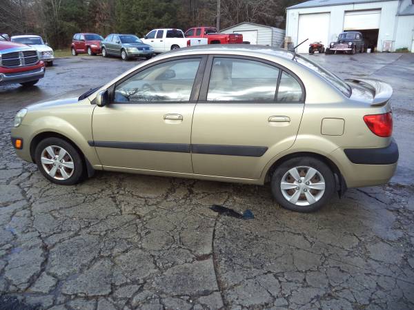 *** 2008 KIA RIO *** - cars & trucks - by owner - vehicle automotive... for sale in Concord, NC – photo 3