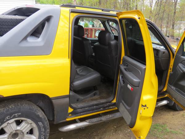 2003 Chevy Avalanche for sale in Pittsfield, MA – photo 7