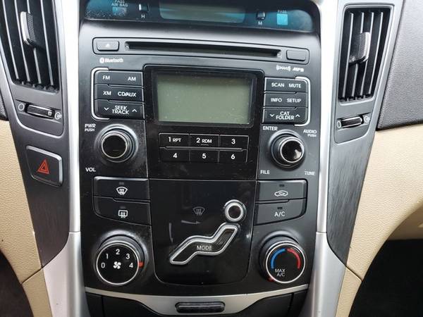 2011 HYUNDAI SONATA!! WE TAKE TRADES!! no credit needed!! for sale in Fayetteville, AR – photo 7