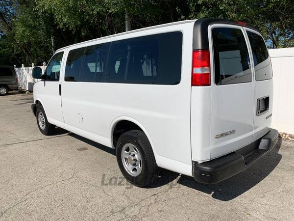 2005 Chevrolet Express G1500 for sale in Downers Grove, IL – photo 8