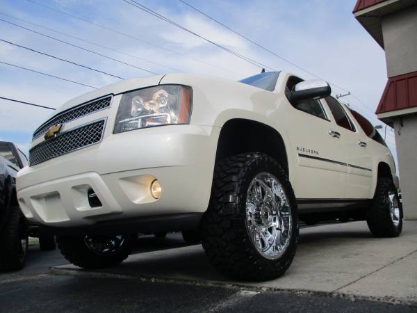 LIFTED 1 OWNER 2014 CHEVY SUBURBAN 1500 *LOADED* 20" WHEELS!! CLE@N for sale in KERNERSVILLE, SC – photo 7