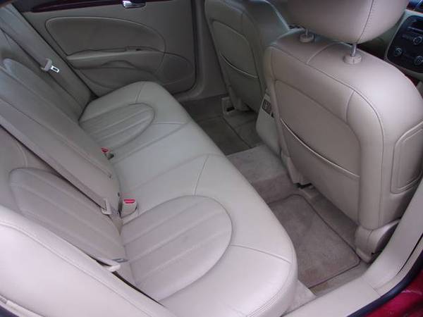 2006 BUICK LUCERNE CXS FWD - cars & trucks - by dealer - vehicle... for sale in Vestal, NY – photo 7