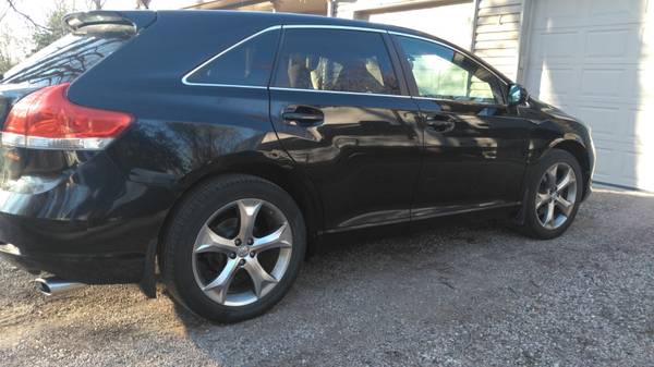 2011 Toyota Venza AWD - cars & trucks - by owner - vehicle... for sale in Monticello, MN – photo 4