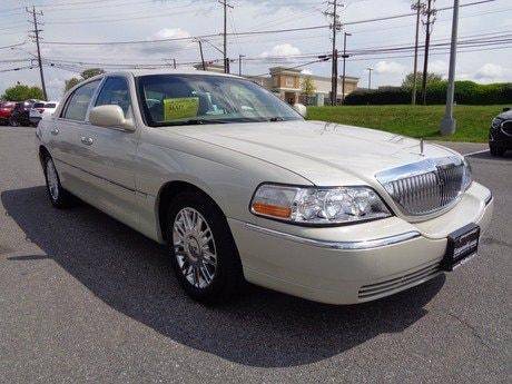 2006 Lincoln Town Car Designer Series - - by dealer for sale in Rockville, District Of Columbia – photo 7
