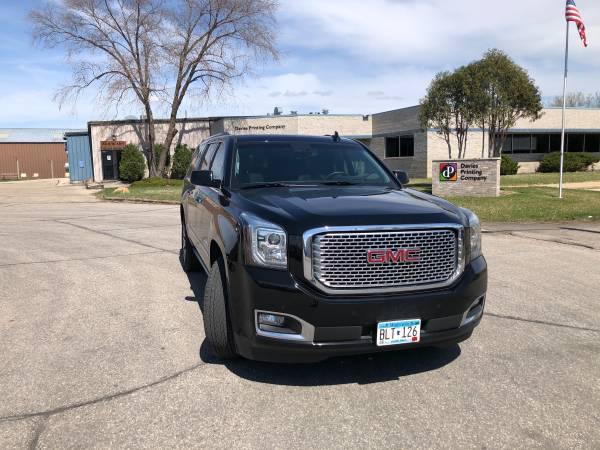 2016 GMC Yukon Denali XL - - by dealer - vehicle for sale in Rochester, WI – photo 3