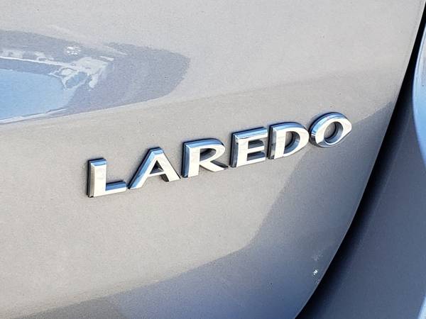 2018 Jeep Grand Cherokee Laredo suv Silver for sale in Jonesboro, AR – photo 13