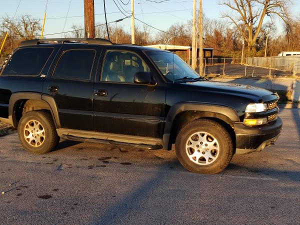 2002 Chevy Tahoe 4x4 z71 - cars & trucks - by dealer - vehicle... for sale in Saint Louis, MO – photo 6