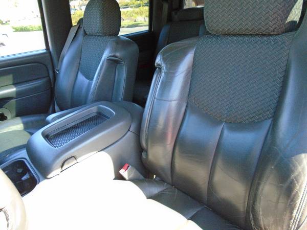 2004 chevy avalanche 2500 8.1 4x4 for sale in Elizabethtown, PA – photo 15