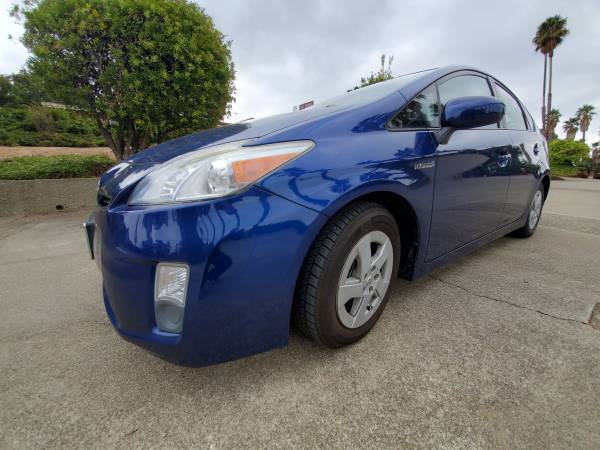 2011 Toyota Prius V 73K - cars & trucks - by owner - vehicle... for sale in San Carlos, CA – photo 2