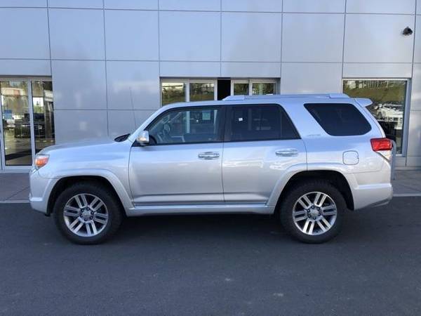 2010 Toyota 4Runner Limited CALL/TEXT - - by dealer for sale in Gladstone, OR – photo 2