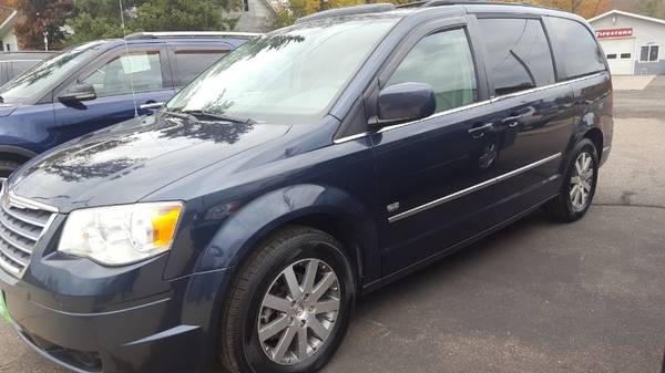 2009 Chrysler Town Country Touring for sale in Marshfield, WI – photo 2