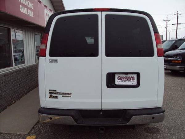 2014 Chevrolet Express Passenger 12 PASSENGER 4X4 QUIGLEY EXTENDED... for sale in waite park, OR – photo 2