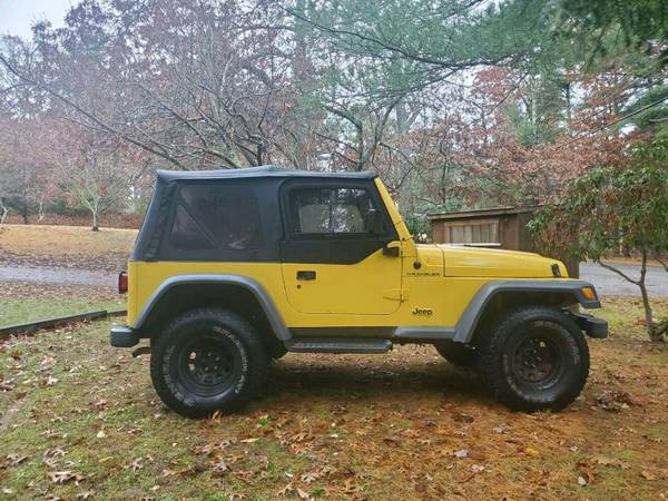 Jeep Wrangler 2000 - lower price - cars & trucks - by owner -... for sale in Duxbury, MA – photo 2