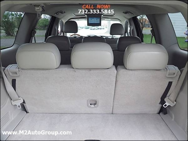 2009 Chrysler Aspen Limited 4x4 4dr SUV - - by dealer for sale in East Brunswick, NY – photo 19