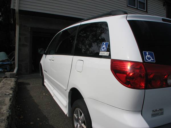Toyota Handicapped Van for sale in Lynn, MA – photo 5