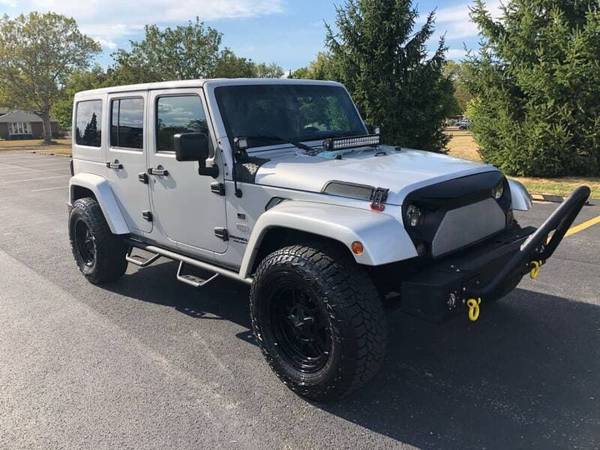 **2011 JEEP WRANGLER UNLIMITED 70TH ANNIVERSARY! FINANCING... for sale in Maywood, IL – photo 4