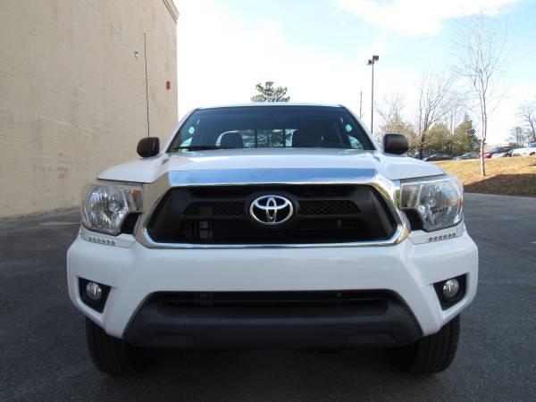 ** 2015 TOYOTA TACOMA * EXT CAB * 38K LOW MILES * 1 OWNER ** - cars... for sale in Fort Oglethorpe, TN – photo 8
