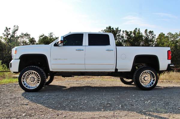 2016 GMC 2500 DENALI DUARMAX*LIFTED*FORGED WHEELS*LOADED*NAV*SUN ROOF! for sale in Liberty Hill, IA – photo 3