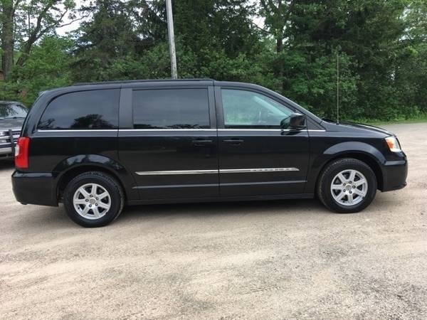 2012 Chrysler Town Country Touring for sale in Oconto, MI – photo 6