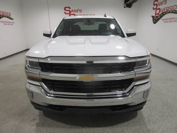 2017 CHEVROLET SILVERDO 1500 LT 4X4 DOUBLE CAB - - by for sale in Des Moines, IA – photo 6