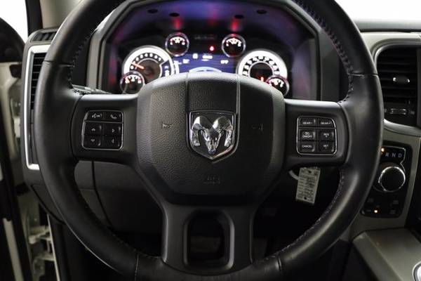 NAVIGATION! BLUETOOTH! 2016 Ram 1500 LONE STAR 4X4 4WD Crew Cab for sale in Clinton, MO – photo 6