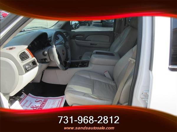 2009 CHEVROLET AVALANCHE, LEATHER, BLUETOOTH, TV/DVD, EXTRA CLEAN!! VE for sale in Lexington, TN – photo 3