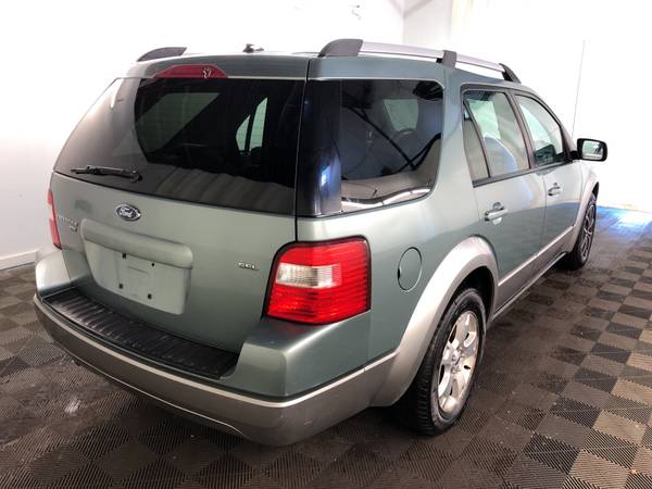 2007 Ford Freestyle Limited,AWD,Leather,3rd Row,Sunroof,7pass,... for sale in elmhurst, NY – photo 2