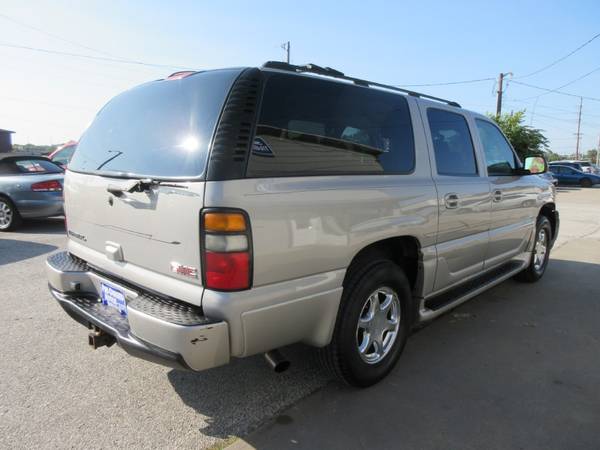 2005 GMC Yukon Denali XL AWD - Auto/Leather/Roof/Wheels/DVD - SALE!!... for sale in Des Moines, IA – photo 6