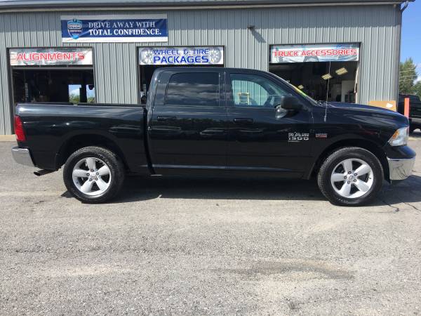 2019 RAM 1500 SLT Crew Cab 5.7L Black Only 17K Many Options! for sale in Bridgeport, NY – photo 8