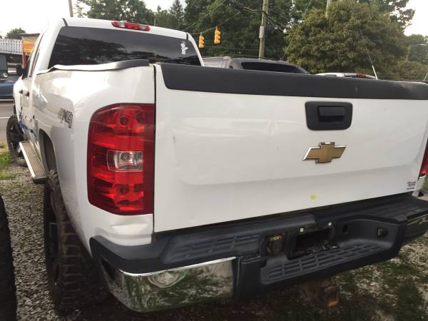 2008 Chevy Silverado 3500 (diesel) 4x4 - cars & trucks - by dealer -... for sale in Asheville, NC – photo 11