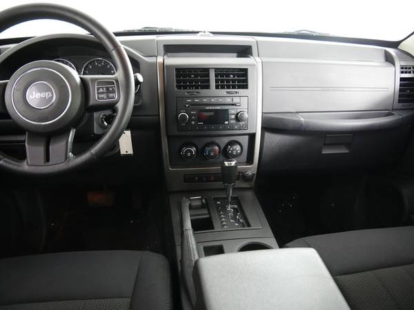 2012 Jeep Liberty Sport - - by dealer - vehicle for sale in Inver Grove Heights, MN – photo 18