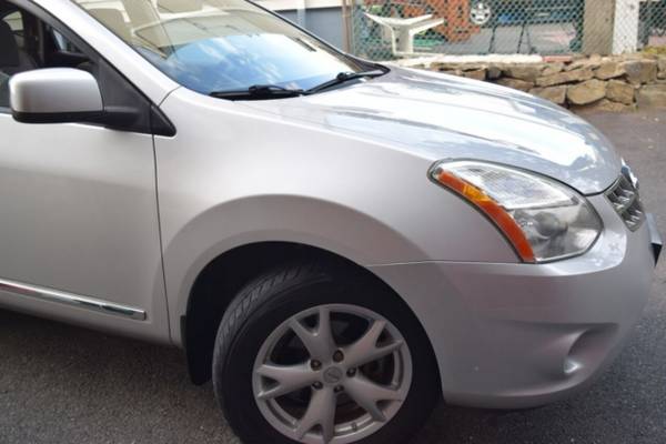 *2011* *Nissan* *Rogue* *SV AWD 4dr Crossover* - cars & trucks - by... for sale in Paterson, MD – photo 10
