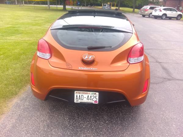 Like New, 2015 Hyundia Veloster, only 29k miles, factory warranty for sale in Appleton, WI – photo 7