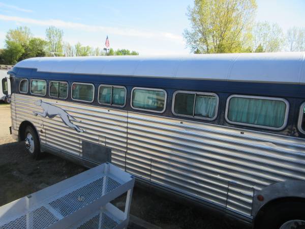 1947 Greyhound Bus - - by dealer - vehicle for sale in Somerset, MN – photo 2