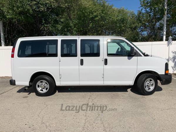 2005 Chevrolet Express G1500 for sale in Downers Grove, IL – photo 2