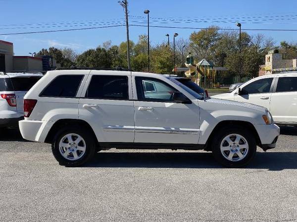 2010 Jeep Grand Cherokee 4WD 4dr Laredo - cars & trucks - by dealer... for sale in Webb City, MO – photo 5