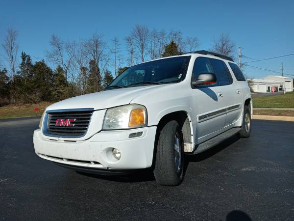 2004 GMC Envoy XL 4 WD - cars & trucks - by dealer - vehicle... for sale in Bloomington, IN – photo 11
