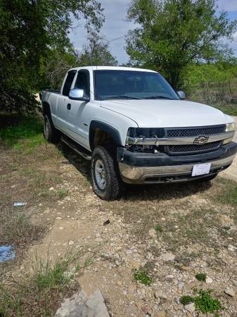 2001 chevy k2500 duramax - cars & trucks - by owner - vehicle... for sale in Iredell, TX – photo 2