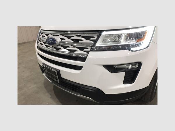 2018 Ford Explorer XLT - cars & trucks - by dealer - vehicle... for sale in Fresno, CA – photo 10
