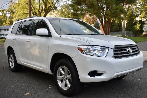 Toyota Highlander - cars & trucks - by owner - vehicle automotive sale for sale in Huntingdon Valley, PA – photo 3